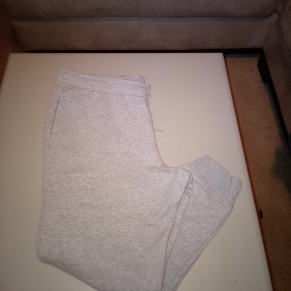 Men's Reebok Light Gray Sweatpants - Picture 3 of 3